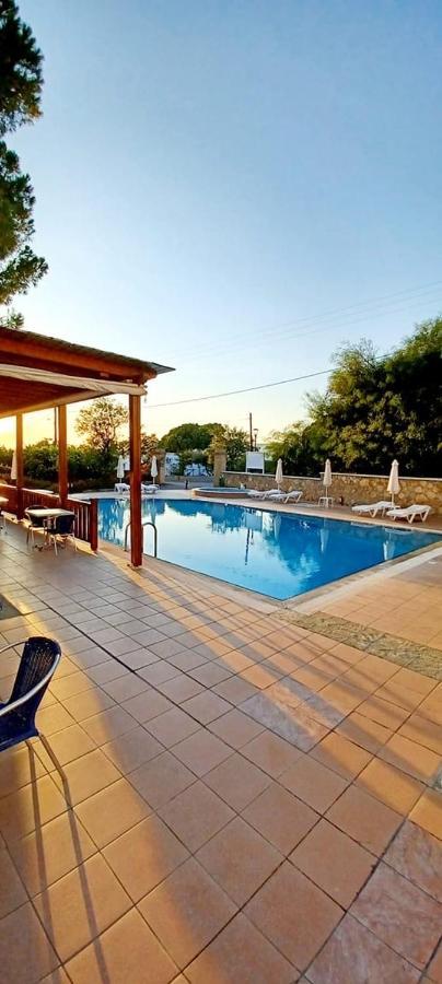 Pefkos Filoxenia Aparthotel Pefki  Exterior photo
